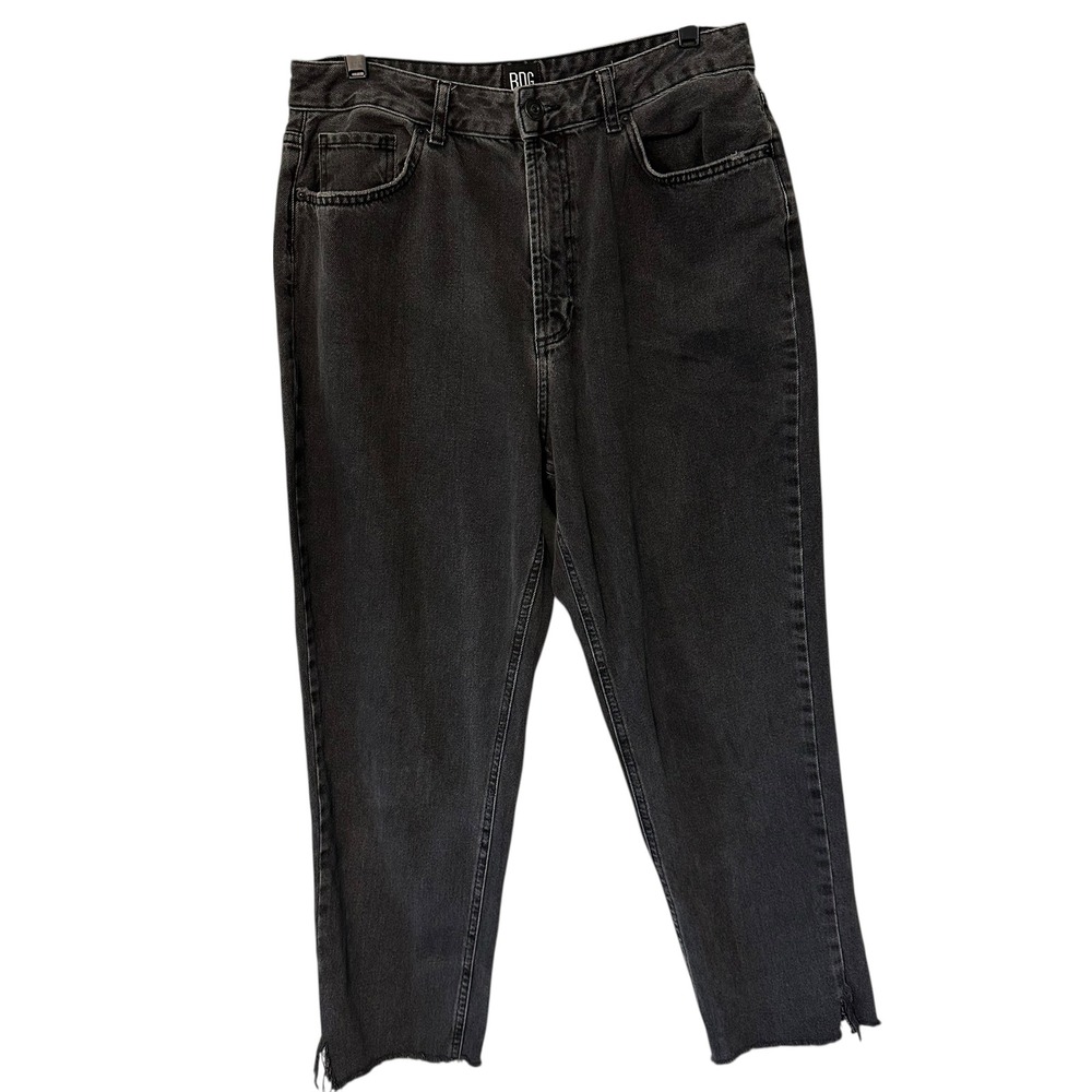 BDG Urban Outfitters Mom Jeans Black Wash Raw Hem Distressed Womens‎ W31